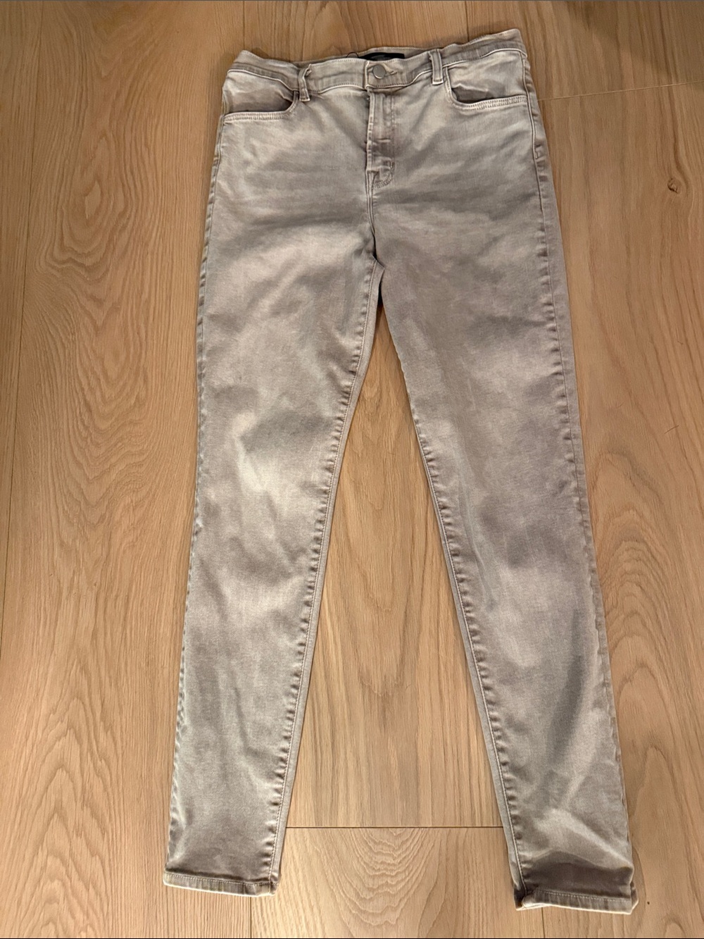 J Brand  High-Rise Skinny Jeans in Light Gray